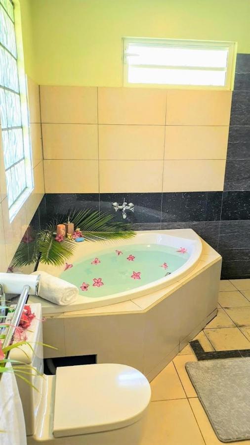 Moorea - Villa Maoe Pool Afareaitu Eksteriør billede